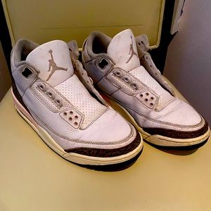 Jordan 3 Pink and White - 7.5 Men / 9 Women
